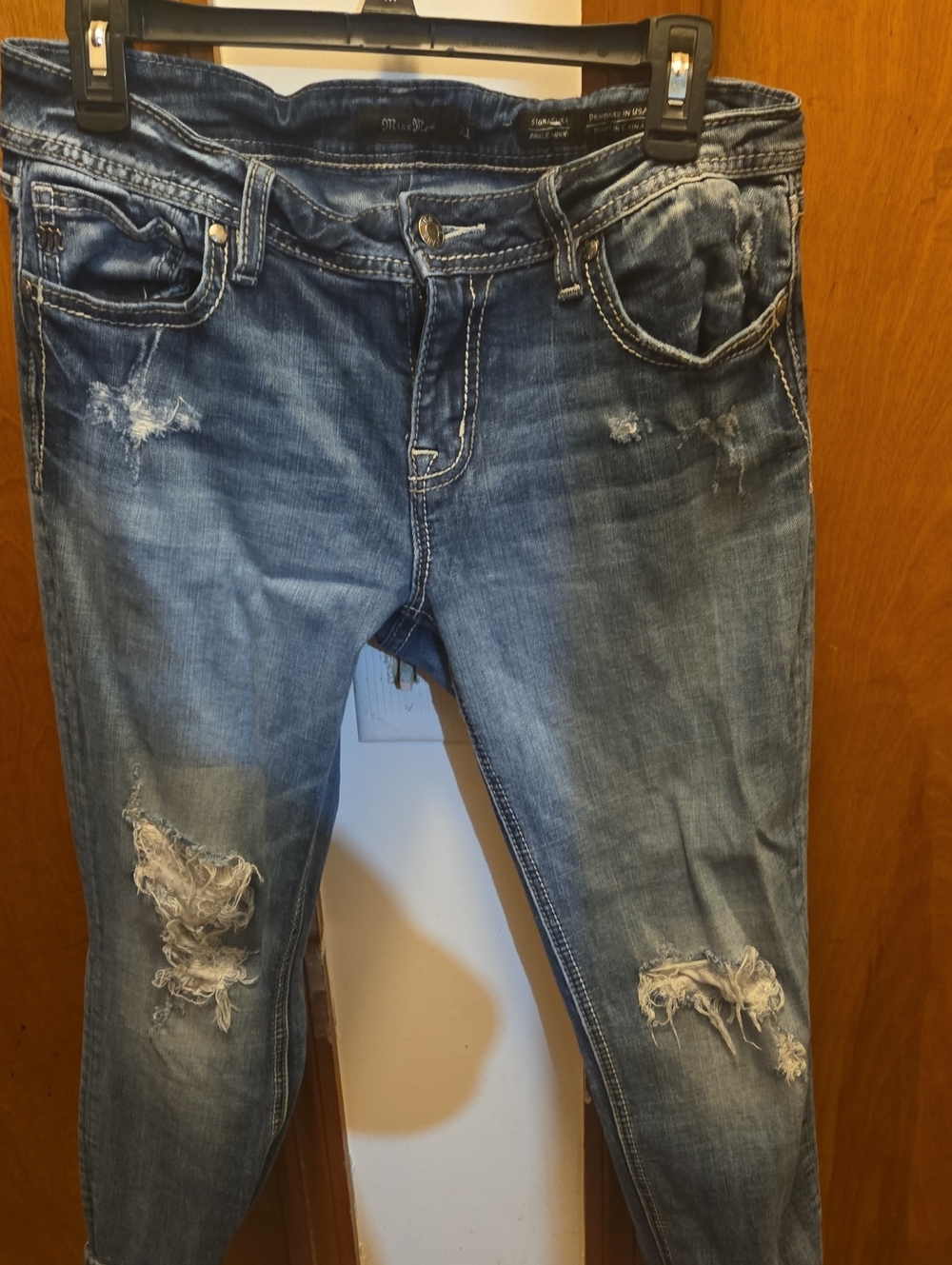 Miss Me Distressed Skinny Jeans in Blue Wash